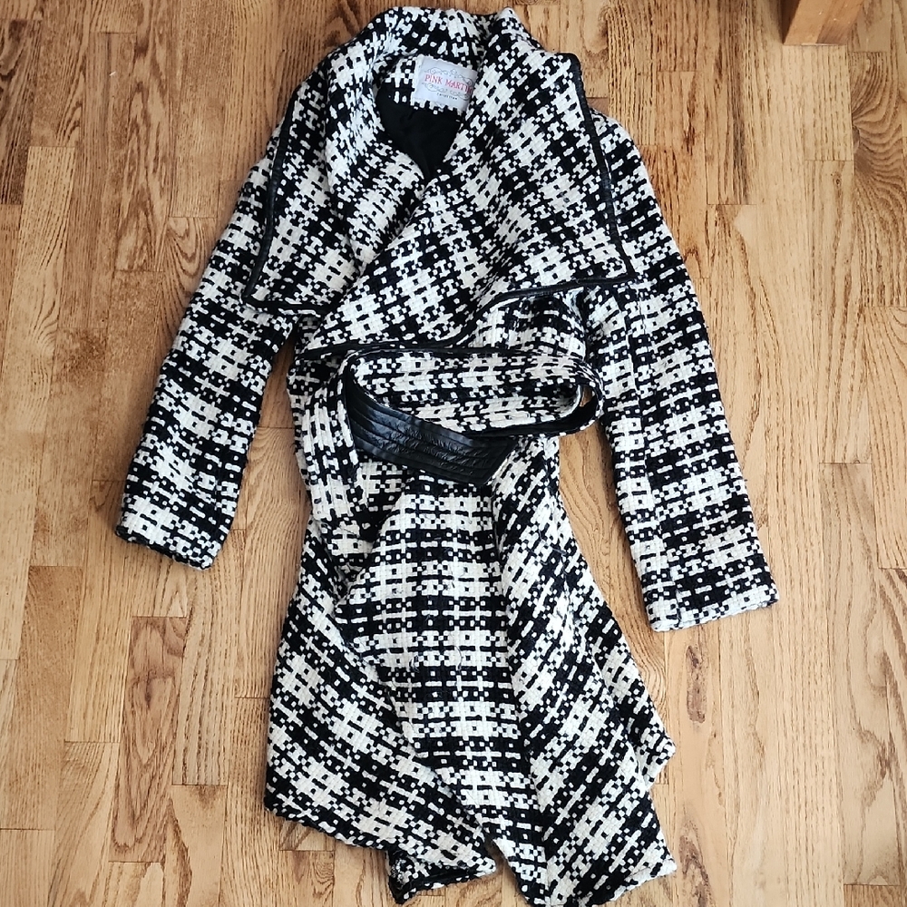 (S) Pink Martini Black and White Patterned Jacket Comfy Flowy Fall
